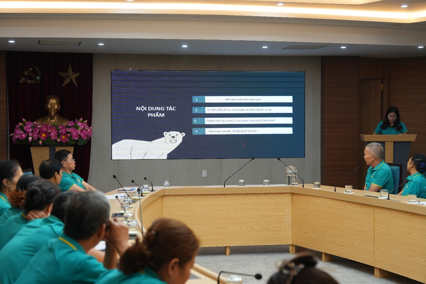 hoi-nong-dan-xa-gia-lam-day-manh-ho-tro-hoi-vien-phat-trien-san-xuat