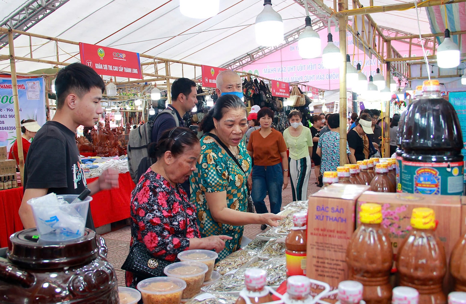 ha-noi-thuc-day-thuong-mai-hoa-san-pham-ocop-lang-nghe-khai-thac-tiem-nang-thi-truong-noi-do