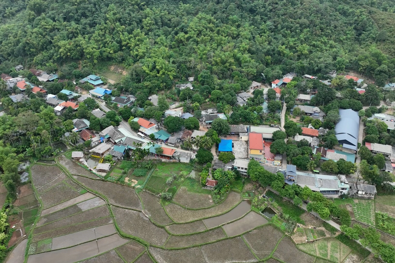 thoat-ngheo-tu-cac-mo-hinh-du-lich-cong-dong-o-hoa-binh
