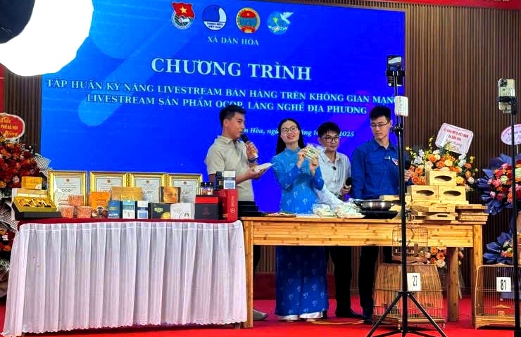 chuyen-doi-so-o-cac-lang-nghe-thu-do