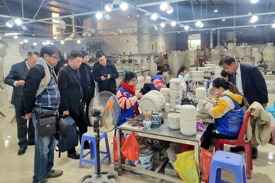 xa-bat-trang-thuc-day-kinh-te-xa-hoi-gan-voi-cai-cach-hanh-chinh