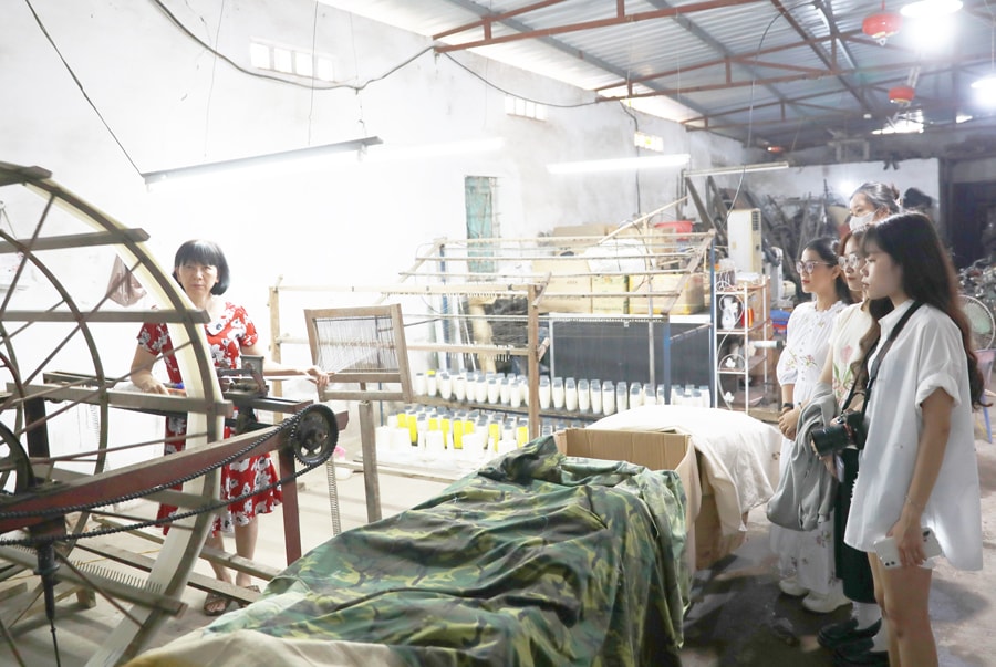 lang-nghe-va-ocop-cong-huong-de-giu-nghe-lam-giau-tu-nghe