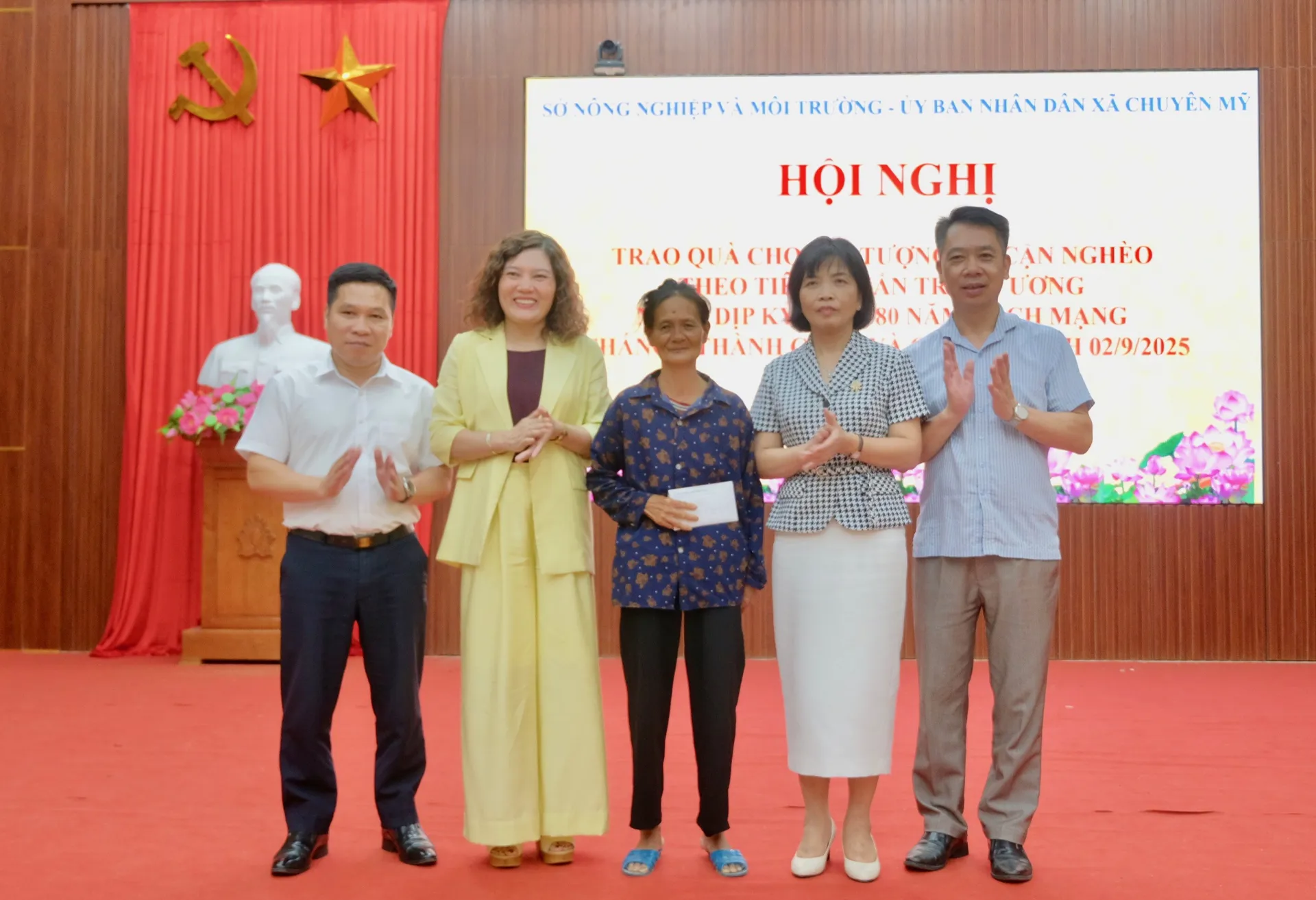 ha-noi-chi-345-ty-dong-ho-tro-690-ho-can-ngheo-dip-quoc-khanh-29