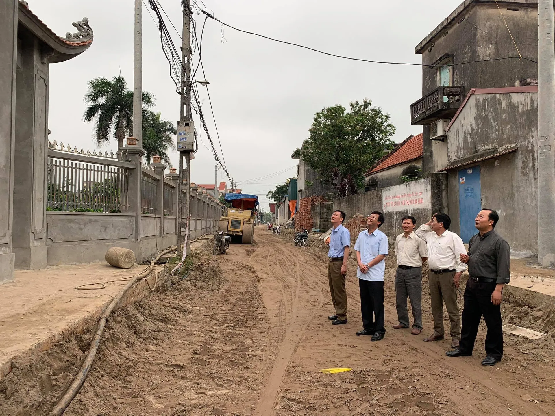 hien-dat-mo-duong-dau-an-nong-thon-moi-o-ninh-binh